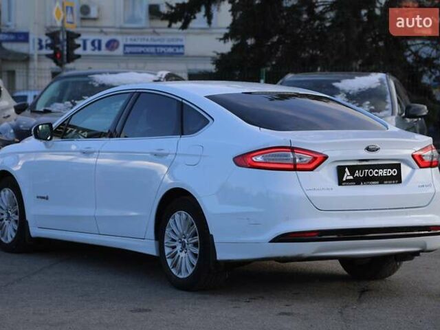 Білий Форд Мондео, об'ємом двигуна 2 л та пробігом 155 тис. км за 14500 $, фото 5 на Automoto.ua