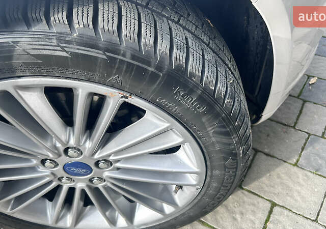 Белый Форд Мондео, объемом двигателя 2 л и пробегом 112 тыс. км за 13500 $, фото 26 на Automoto.ua