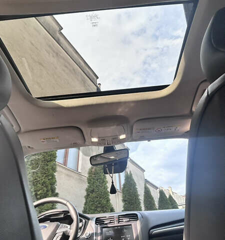 Белый Форд Мондео, объемом двигателя 2 л и пробегом 112 тыс. км за 13500 $, фото 23 на Automoto.ua