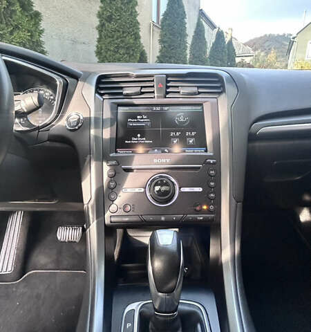 Белый Форд Мондео, объемом двигателя 2 л и пробегом 112 тыс. км за 13500 $, фото 10 на Automoto.ua