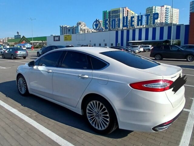 Білий Форд Мондео, об'ємом двигуна 2 л та пробігом 174 тис. км за 12000 $, фото 5 на Automoto.ua