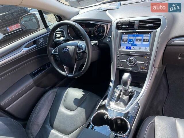 Белый Форд Мондео, объемом двигателя 2 л и пробегом 90 тыс. км за 15900 $, фото 8 на Automoto.ua