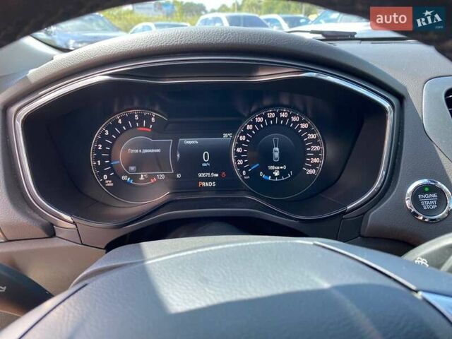 Белый Форд Мондео, объемом двигателя 2 л и пробегом 90 тыс. км за 15900 $, фото 14 на Automoto.ua