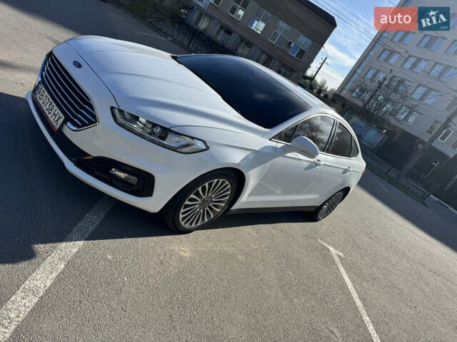 Білий Форд Мондео, об'ємом двигуна 2 л та пробігом 77 тис. км за 17999 $, фото 3 на Automoto.ua