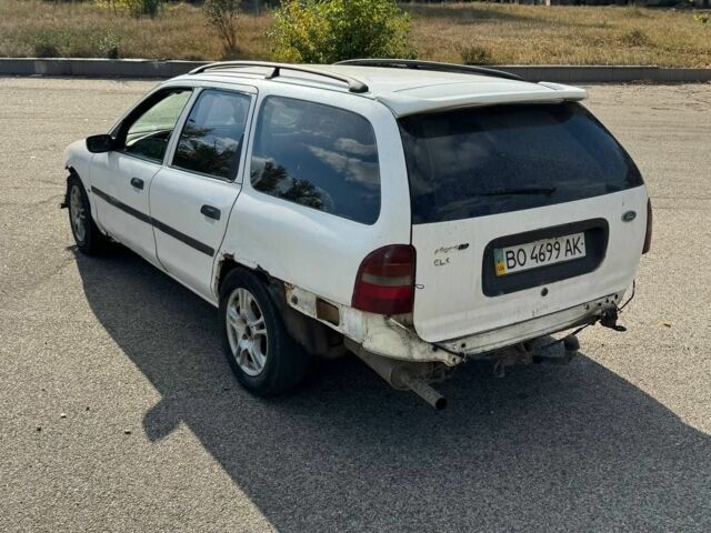 Белый Форд Мондео, объемом двигателя 1.8 л и пробегом 66 тыс. км за 355 $, фото 2 на Automoto.ua