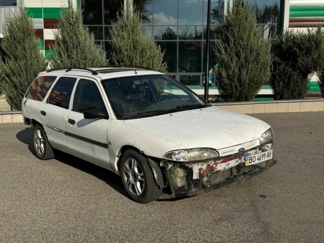 Белый Форд Мондео, объемом двигателя 1.8 л и пробегом 66 тыс. км за 355 $, фото 1 на Automoto.ua