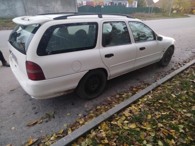 Форд Мондео 1997 в Гайсине на Automoto.ua Белый Форд Мондео, объемом двигателя 2.5 л и пробегом 200 тыс. км за 2100 $, фото 2 на Automoto.ua