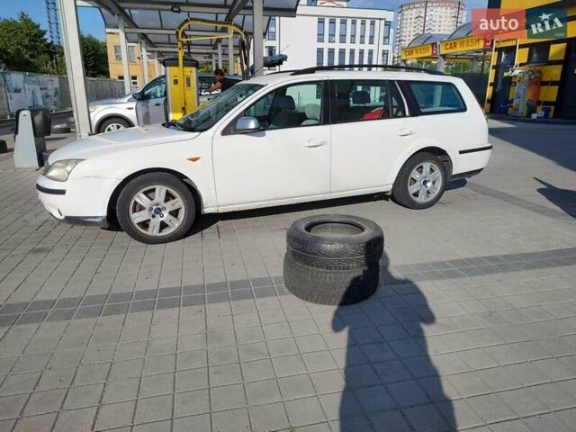 Белый Форд Мондео, объемом двигателя 2 л и пробегом 320 тыс. км за 5800 $, фото 7 на Automoto.ua