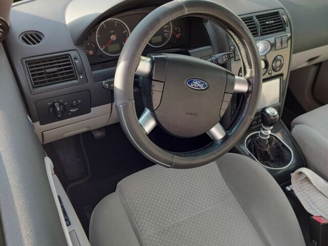 Белый Форд Мондео, объемом двигателя 2 л и пробегом 320 тыс. км за 5800 $, фото 2 на Automoto.ua