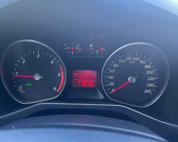 Білий Форд Мондео, об'ємом двигуна 2 л та пробігом 314 тис. км за 6900 $, фото 19 на Automoto.ua