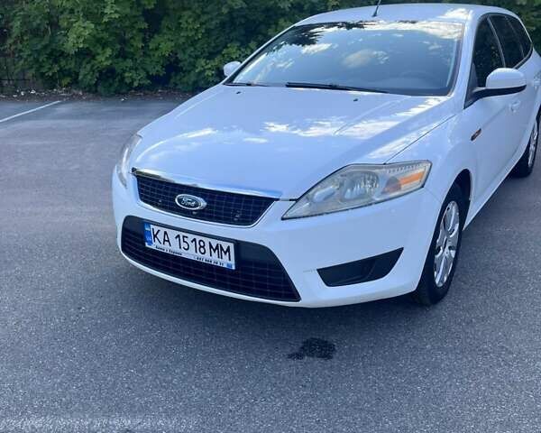 Білий Форд Мондео, об'ємом двигуна 2 л та пробігом 314 тис. км за 6900 $, фото 6 на Automoto.ua