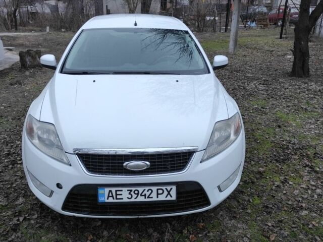 Форд Мондео 2008 в Днепре (Днепропетровске) на Automoto.ua Белый Форд Мондео, объемом двигателя 2 л и пробегом 386 тыс. км за 5700 $, фото 4 на Automoto.ua