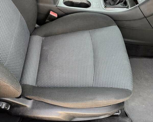 Білий Форд Мондео, об'ємом двигуна 2 л та пробігом 355 тис. км за 6300 $, фото 18 на Automoto.ua