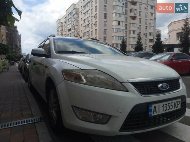 Белый Форд Мондео, объемом двигателя 0 л и пробегом 311 тыс. км за 5700 $, фото 7 на Automoto.ua