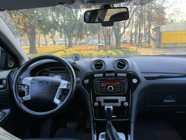Білий Форд Мондео, об'ємом двигуна 2 л та пробігом 249 тис. км за 5600 $, фото 14 на Automoto.ua