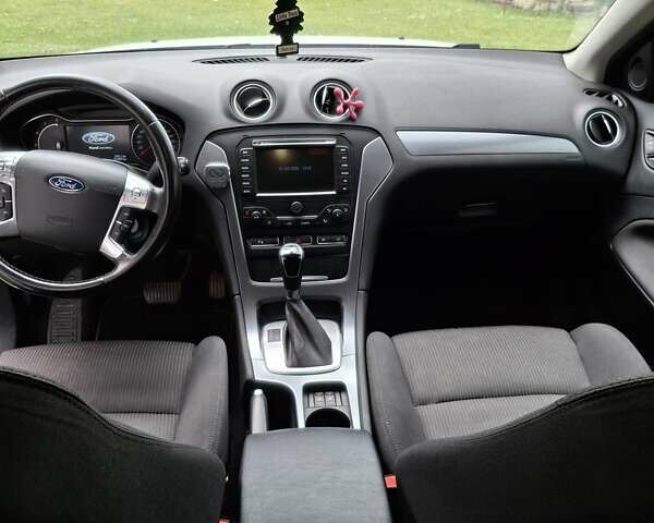 Білий Форд Мондео, об'ємом двигуна 2 л та пробігом 270 тис. км за 9500 $, фото 14 на Automoto.ua