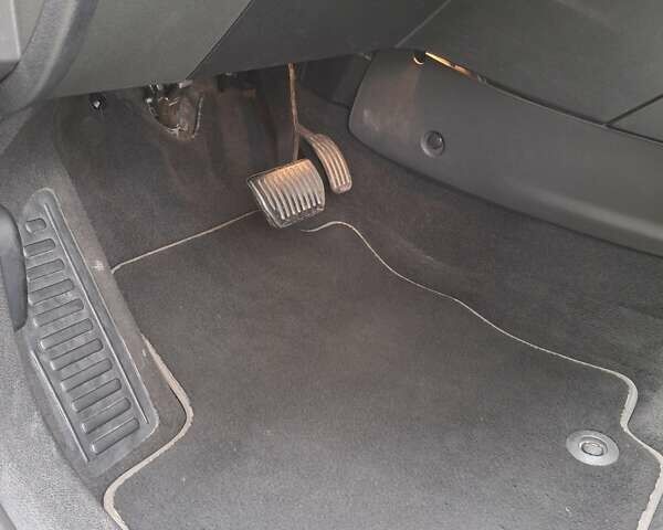 Білий Форд Мондео, об'ємом двигуна 2 л та пробігом 270 тис. км за 9500 $, фото 20 на Automoto.ua