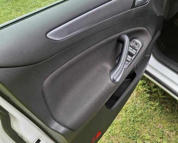 Білий Форд Мондео, об'ємом двигуна 2 л та пробігом 270 тис. км за 9500 $, фото 16 на Automoto.ua