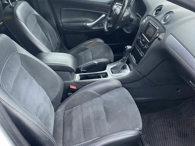 Білий Форд Мондео, об'ємом двигуна 2 л та пробігом 308 тис. км за 4662 $, фото 2 на Automoto.ua