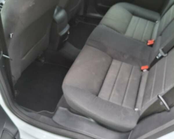 Білий Форд Мондео, об'ємом двигуна 2 л та пробігом 270 тис. км за 9500 $, фото 18 на Automoto.ua