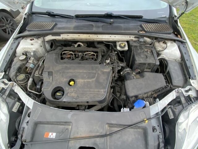 Білий Форд Мондео, об'ємом двигуна 2 л та пробігом 308 тис. км за 4662 $, фото 9 на Automoto.ua