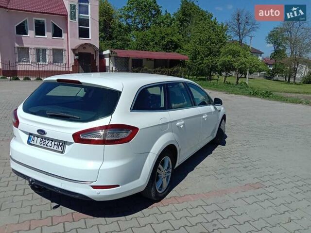 Білий Форд Мондео, об'ємом двигуна 2 л та пробігом 229 тис. км за 8300 $, фото 3 на Automoto.ua