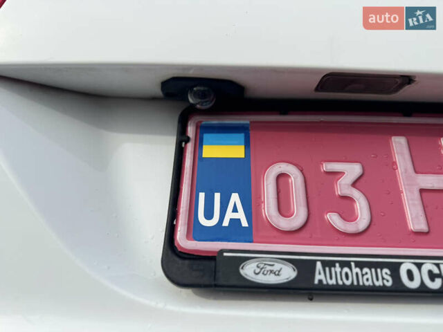 Белый Форд Мондео, объемом двигателя 2.2 л и пробегом 317 тыс. км за 8800 $, фото 17 на Automoto.ua