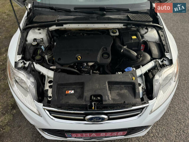 Белый Форд Мондео, объемом двигателя 2.2 л и пробегом 317 тыс. км за 8800 $, фото 14 на Automoto.ua