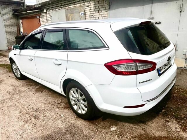 Белый Форд Мондео, объемом двигателя 1.6 л и пробегом 210 тыс. км за 9700 $, фото 2 на Automoto.ua