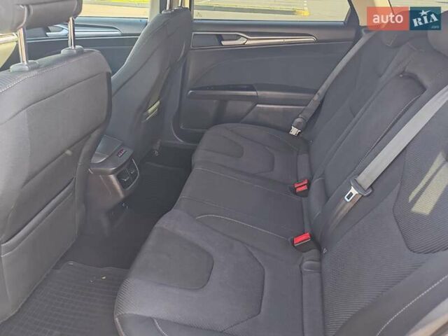 Белый Форд Мондео, объемом двигателя 1.56 л и пробегом 226 тыс. км за 11500 $, фото 14 на Automoto.ua