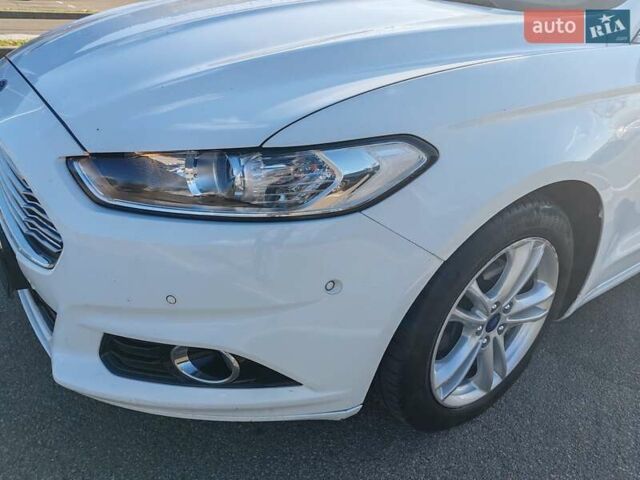 Белый Форд Мондео, объемом двигателя 1.56 л и пробегом 226 тыс. км за 11500 $, фото 6 на Automoto.ua