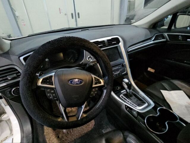 Білий Форд Мондео, об'ємом двигуна 2 л та пробігом 181 тис. км за 11700 $, фото 22 на Automoto.ua