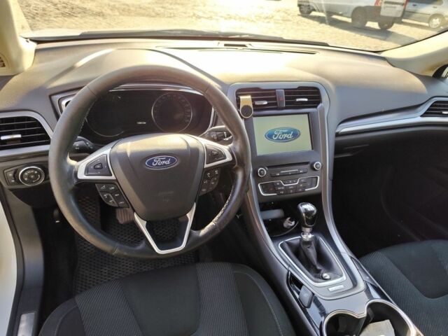 Белый Форд Мондео, объемом двигателя 1.5 л и пробегом 152 тыс. км за 10499 $, фото 4 на Automoto.ua