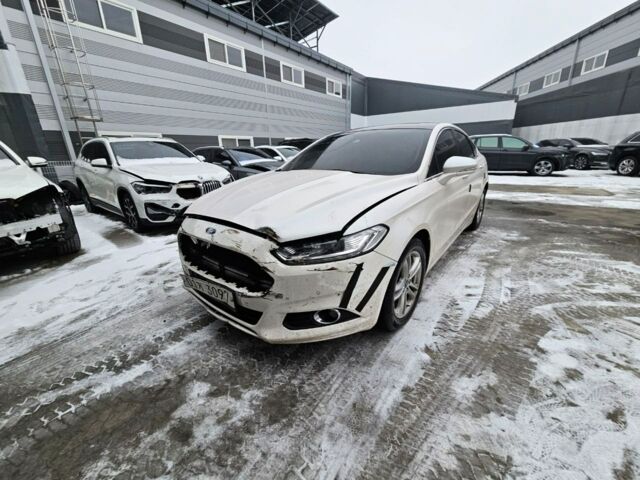 Белый Форд Мондео, объемом двигателя 2 л и пробегом 137 тыс. км за 10500 $, фото 15 на Automoto.ua