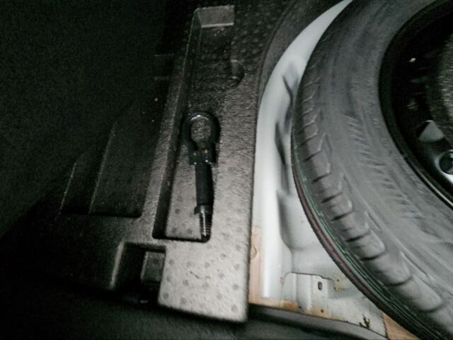 Белый Форд Мондео, объемом двигателя 2 л и пробегом 137 тыс. км за 10500 $, фото 24 на Automoto.ua