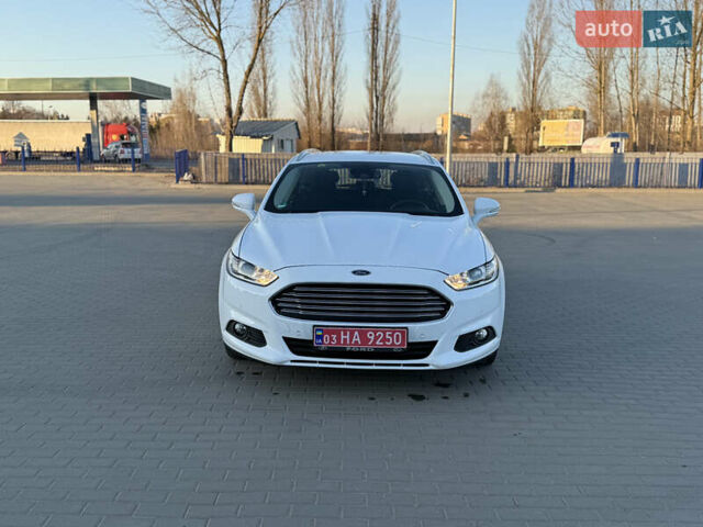 Белый Форд Мондео, объемом двигателя 2 л и пробегом 267 тыс. км за 12500 $, фото 1 на Automoto.ua