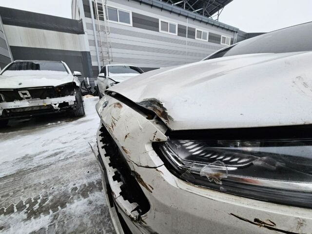 Белый Форд Мондео, объемом двигателя 2 л и пробегом 137 тыс. км за 10500 $, фото 14 на Automoto.ua