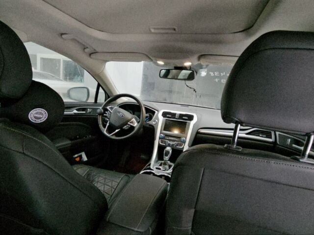 Белый Форд Мондео, объемом двигателя 2 л и пробегом 137 тыс. км за 10500 $, фото 21 на Automoto.ua