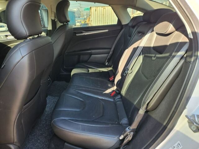 Белый Форд Мондео, объемом двигателя 2 л и пробегом 183 тыс. км за 11400 $, фото 14 на Automoto.ua