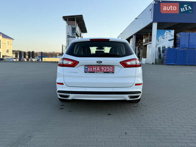 Белый Форд Мондео, объемом двигателя 2 л и пробегом 267 тыс. км за 12500 $, фото 5 на Automoto.ua