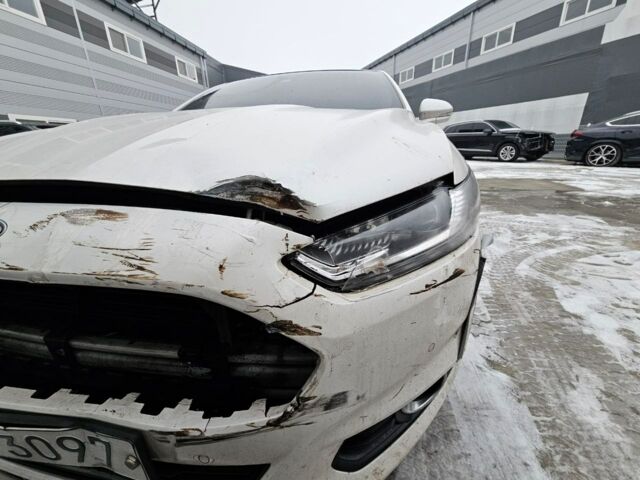 Белый Форд Мондео, объемом двигателя 2 л и пробегом 137 тыс. км за 10500 $, фото 12 на Automoto.ua