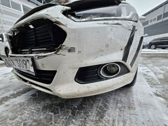 Белый Форд Мондео, объемом двигателя 2 л и пробегом 137 тыс. км за 10500 $, фото 13 на Automoto.ua