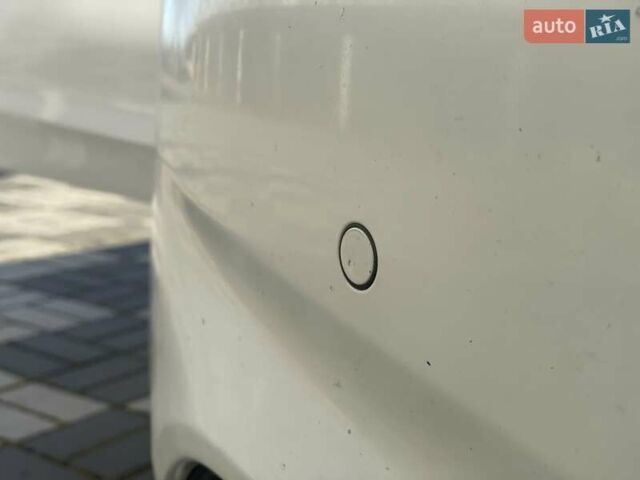 Белый Форд Мондео, объемом двигателя 2 л и пробегом 361 тыс. км за 12000 $, фото 49 на Automoto.ua