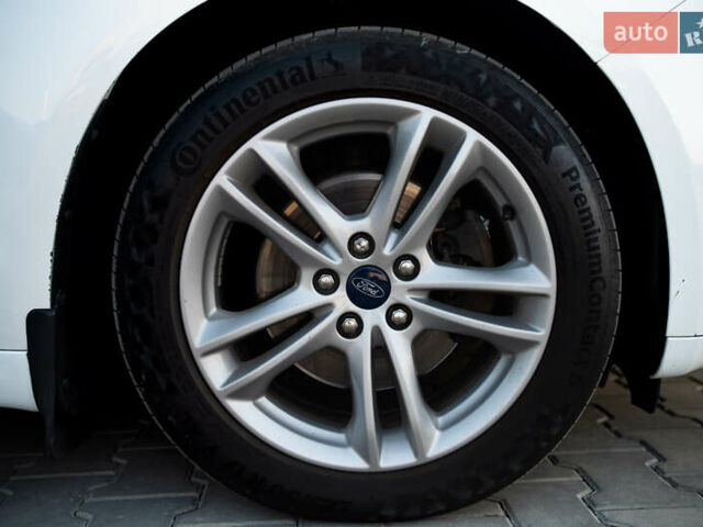 Белый Форд Мондео, объемом двигателя 2 л и пробегом 227 тыс. км за 14500 $, фото 34 на Automoto.ua