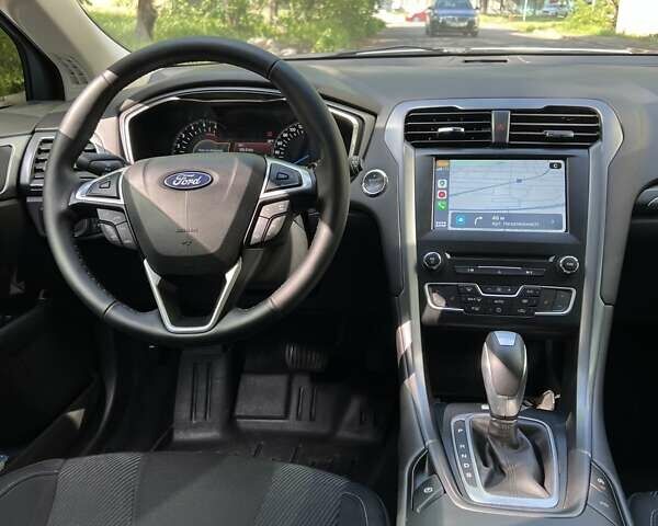 Белый Форд Мондео, объемом двигателя 2 л и пробегом 142 тыс. км за 13500 $, фото 15 на Automoto.ua