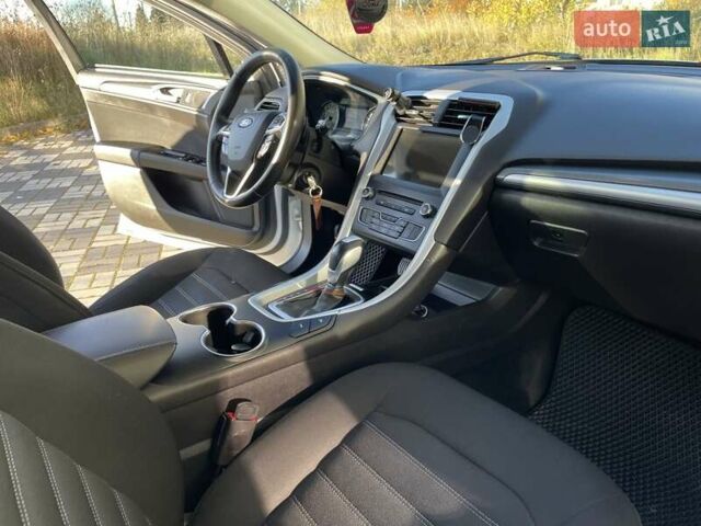 Белый Форд Мондео, объемом двигателя 2 л и пробегом 361 тыс. км за 12000 $, фото 44 на Automoto.ua