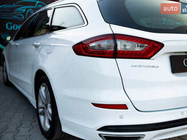 Белый Форд Мондео, объемом двигателя 2 л и пробегом 227 тыс. км за 14500 $, фото 31 на Automoto.ua