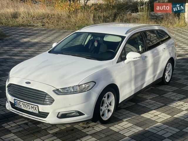 Белый Форд Мондео, объемом двигателя 2 л и пробегом 361 тыс. км за 12000 $, фото 10 на Automoto.ua