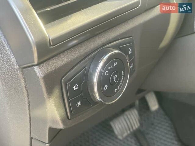 Белый Форд Мондео, объемом двигателя 2 л и пробегом 361 тыс. км за 12000 $, фото 31 на Automoto.ua