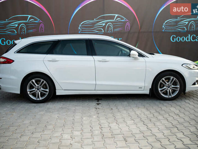 Белый Форд Мондео, объемом двигателя 2 л и пробегом 227 тыс. км за 14500 $, фото 11 на Automoto.ua